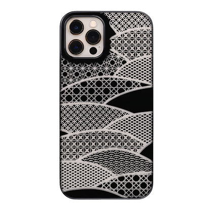 【Web限定】Air Jacket “kiriko” for iPhone12 / iPhone12 Pro 千代柄・扇 (ピアノブラック)