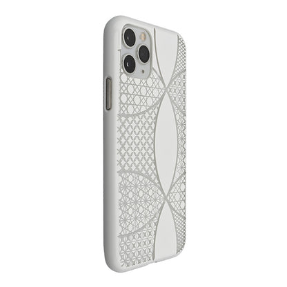 【Web限定】Air Jacket “kiriko” for iPhone11 Pro 千代柄(七宝) (ピュアホワイト)